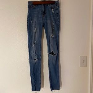 blue ripped skinny jeans